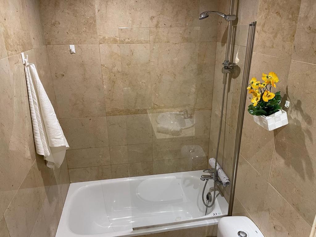 Beach Apartment In La Duquesa Marina Castillo de Sabinillas Екстериор снимка